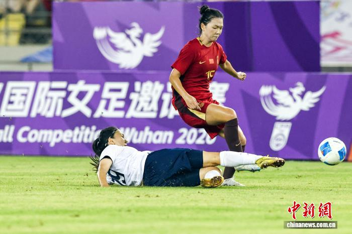 斗地主-武汉国际女足邀请赛:中国队不敌俄罗斯队|中新社|张畅|王爱芳|邵子钦|潘红艳_新浪体育_新浪新闻